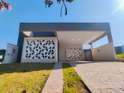 Casa em Centro, Londrina/PR de 140m² 3 quartos à venda por R$ 979.000,00