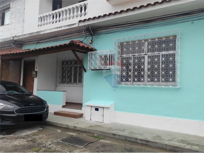 Casa em Madureira, Rio de Janeiro/RJ de 81m² 2 quartos à venda por R$ 249.000,00