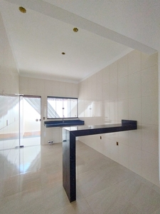 Casa em Parque Haiala, Aparecida de Goiânia/GO de 112m² 3 quartos à venda por R$ 359.000,00