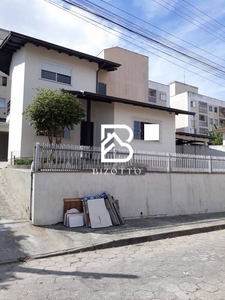 Casa em Serraria, São José/SC de 170m² 4 quartos à venda por R$ 589.000,00