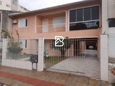 Casa em Serraria, São José/SC de 320m² 5 quartos à venda por R$ 694.000,00