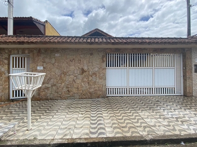 Casa em Solemar, Praia Grande/SP de 241m² 3 quartos à venda por R$ 749.000,00