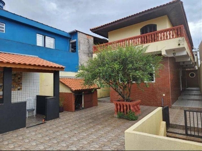 Sobrado em Cidade Soberana, Guarulhos/SP de 400m² 3 quartos à venda por R$ 688.000,00