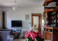 APARTAMENTO no 8º andar com 2 dormitórios e 3 garagens