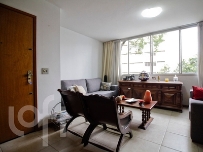 Apartamento à venda em Paraíso com 104 m², 3 quartos, 1 vaga