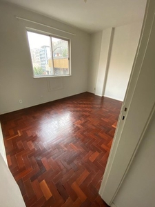 Apartamento de 71 metros quadrados no bairro Tijuca com 2 quartos