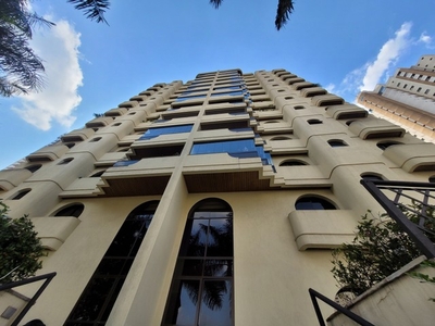 Apartamento mobiliado para aluguel possui 130m², 03 suítes por R$ 2.700/mês no Anália Fran