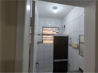 Ótimo Apartamento quarto e sala no Bairro São Mateus. Apto com 01 dormitório, banheiro, sa