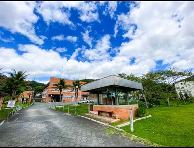 Casa no Bairro Escola Agrícola em Blumenau com 2 Dormitórios e 82.35 m²