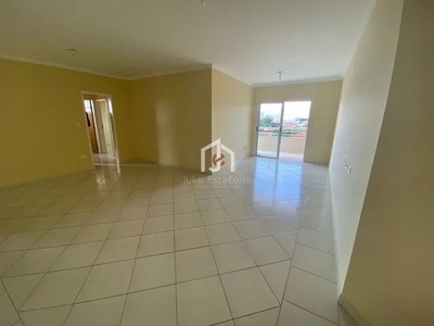 Apartamento, 3 Dormitórios (1 Suíte) & Varanda - Edifício Ana Capri - Pindamonhangaba/SP