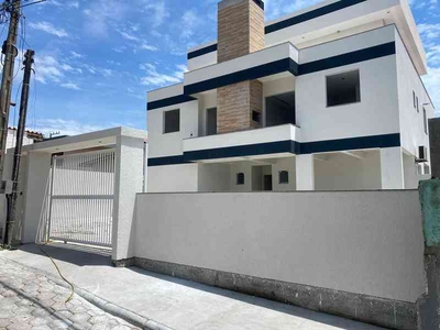 Apartamento com 2 quartos à venda no bairro Ingleses do Rio Vermelho, 68m²