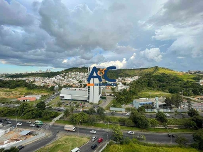 Cobertura com 3 quartos à venda no bairro Castelo, 180m²