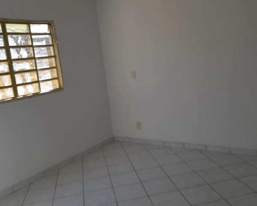 Casa à venda 3 quartos no Residencial Araguaia ao lado Parque Ville Pinheiros. Aparecida d