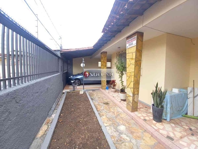Casa com 6 quartos à venda no bairro Ipiranga, 219m²
