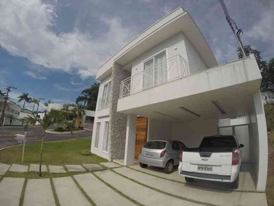 Casa em Condomínio com 3 quartos à venda no bairro Aleixo, 230m²