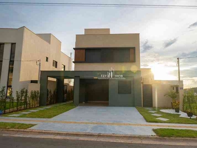 Casa em Condomínio com 3 quartos à venda no bairro Jardins Barcelona, 230m²
