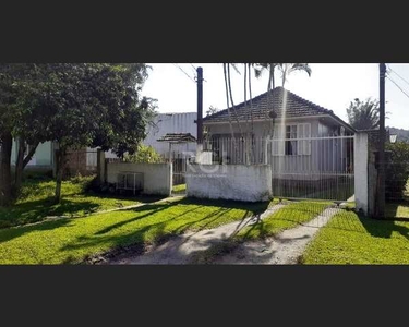 Casa para Venda - 97m², 2 dormitórios, 3 vagas - Belém Novo