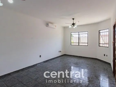 Casa residencial à locação, 03 dormitórios sendo 01 suite, 100m²- Vila Alto Paraiso