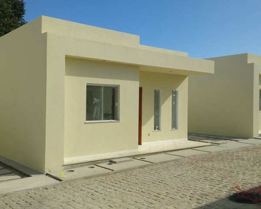 CASA RESIDENCIAL em Lauro de Freitas - BA, Abrantes