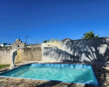 Linda casa pronta para morar de 2 quartos, piscina e área gourmet em Unamar - Cabo Frio