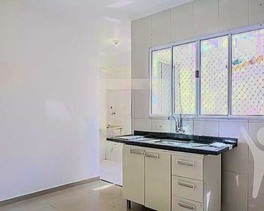 Ref.: 2007 - Apartamento sem condomínio, 02 dormitórios, 01 vaga, 47m², Vila Vitória