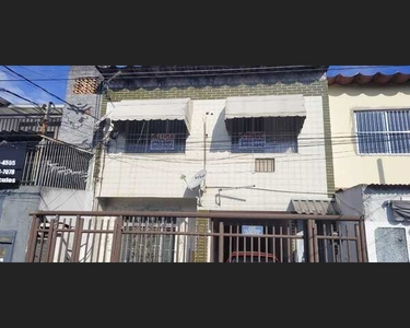 Sobrado para venda possui 50 metros quadrados com 2 quartos em Oswaldo Cruz - Rio de Janei