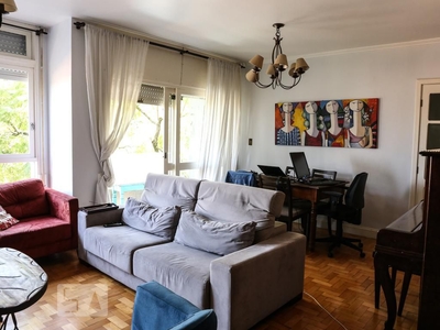 APARTAMENTO no 4º andar com 3 dormitórios