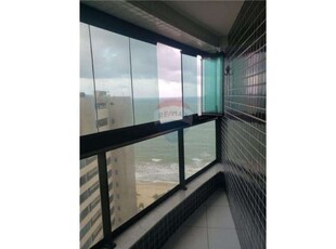 Apartamento andar alto, vista para o mar, mobiliado com varanda 2 quartos.