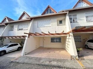 Casa em condomínio fechado com 3 quartos à venda na rua doutor pereira neto, --, tristeza, porto alegre, 159 m2 por r$ 676.873