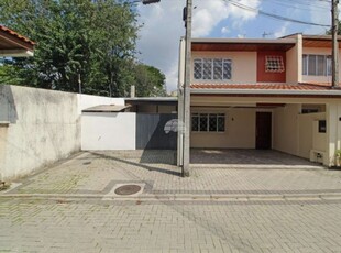 Casa em condomínio fechado com 3 quartos para alugar na rua epaminondas santos, 2000, bairro alto, curitiba, 136 m2 por r$ 3.300