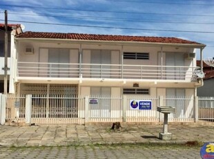 Sobrado 4 quartos sendo 2 suítes, 2 vagas de garagem no centro em guaratuba/pr - imobiliária áfrica