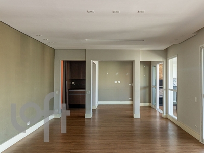 Apartamento à venda em Vila Andrade com 200 m², 4 quartos, 2 suítes, 3 vagas
