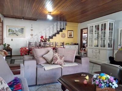 Casa com 7 quartos à venda na rua campolino alves, 240, capoeiras, florianópolis por r$ 829.787