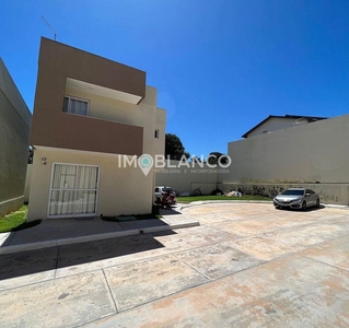 Casa em Jardim Maria Inez, Aparecida de Goiânia/GO de 10784m² 3 quartos à venda por R$ 484.000,00