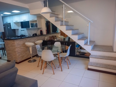 Casa em Pendotiba, Niterói/RJ de 130m² 3 quartos à venda por R$ 419.000,00