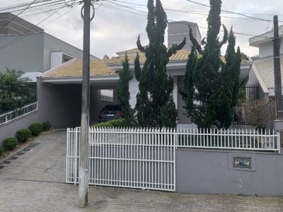 Linda casa de alto padrão no bairro floresta 100% averbada