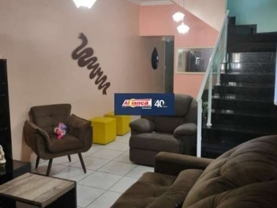 Lindo sobrado 206 m², com 03 dormitórios. ótima localização