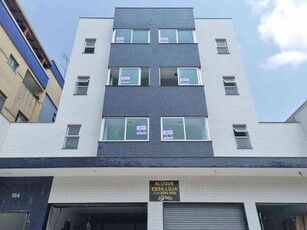 Apartamento com 2 quartos para alugar no bairro Jardim Riacho das Pedras, 100m²