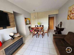 Apartamento com 3 quartos à venda no bairro Negrão de Lima, 69m²