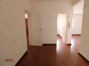 Apartamento com 3 quartos para alugar no bairro Cruzeiro, 81m²