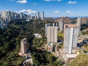 Apartamento com 4 quartos à venda no bairro Vale do Sereno, 188m²