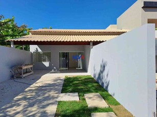 Casa com 2 quartos à venda no bairro Balneário Ponta da Fruta, 180m²