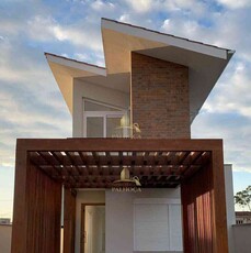 Casa com 3 quartos à venda no bairro Campeche, 132m²