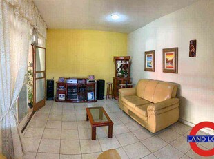 Casa com 3 quartos à venda no bairro Monte Castelo, 420m²