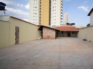 Casa com 3 quartos à venda no bairro Parque Amazônia, 461m²