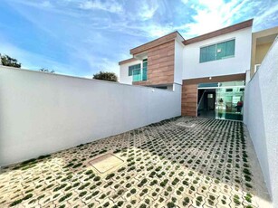 Casa com 3 quartos à venda no bairro Parque Xangri-lá, 174m²