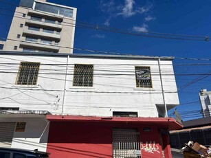 Casa com 4 quartos para alugar no bairro Nova Suíssa, 100m²
