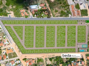 Lote à venda no bairro Candelária, 300m²