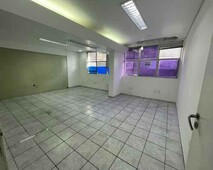 Alugo sala comercial na Boa Vista, com espaço para 4 ambientes com 110m², 2 banheiros