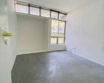 Apartamento com 2 dormitórios à venda, 64 m² por R$ 255.000,00 - Madalena - Recife/PE